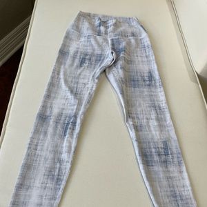 P'tula Alainah II Allure Legging - Strokes Of Blue - Medium
